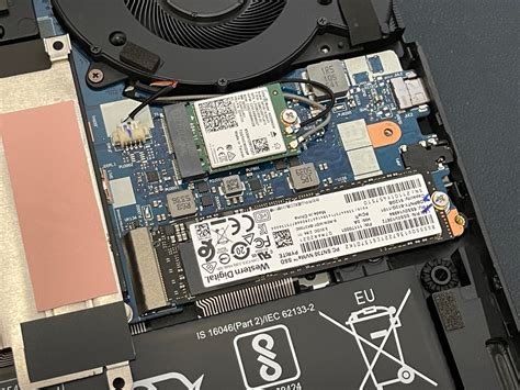 Lenovo Legion 5 Pro 16ACH6H Right SSD Replacement .